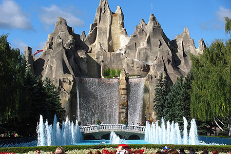 Wonder mountain at Canada's Wonderland